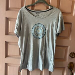 Columbia Women's Light Gray Mandala Tee